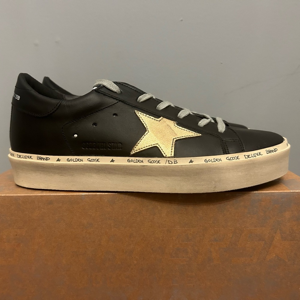 BNIB GOLDEN GOOSE Hi Star Leather Sneakers in Black Gold, size 39